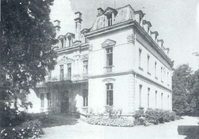 Le château Géliot à Remiremont, construit vers 1870 par Henri Géliot, fils de Nicolas Géliot (actuel collège Saint-Joseph).